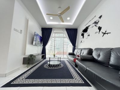 Bandar Saujana Putra Skypark Residence Pool View 8PAX Netflix by BeeStay