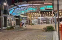 Walk to Curtin, Near Airport; Casino; Stadium; CBD - Pensions