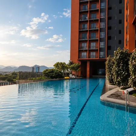 Aurora Suites - Piccadilly Greentown Ipoh