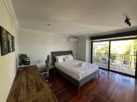 room with balcony - Pensions