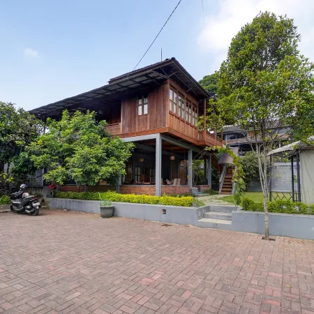 Villa Bumi Anindhita Lembang By BHATARA
