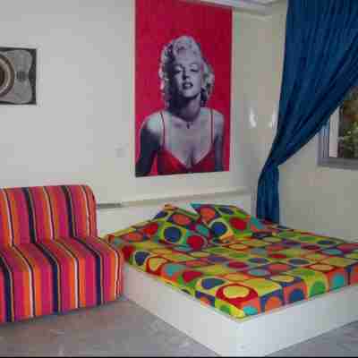 Modern and cozy studio in Dakar Plateau, facing the Cathedral. Rooms