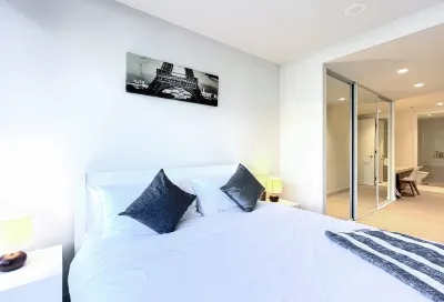 Brilliant Quay Blvd Apt Close to Wyndham Harbour Hotel dekat Werribee Open Range Zoo