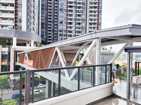 R&F Princess Cove By CK Homestay Отели рядом с достопримечательностью «Bangunan Sultan Ibrahim»