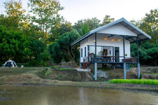 The Farmer Farm Stay & cafe