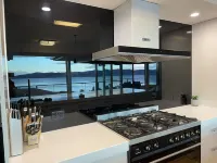 Lipscombe Escape panoramic views luxury and space Hotels in Sandy Bay