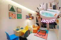 Luxury Dopamine Jacuzzi Midas Seri Alam Hotels in Plentong