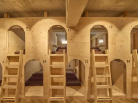 Southern Gate HIVE Hotels in 