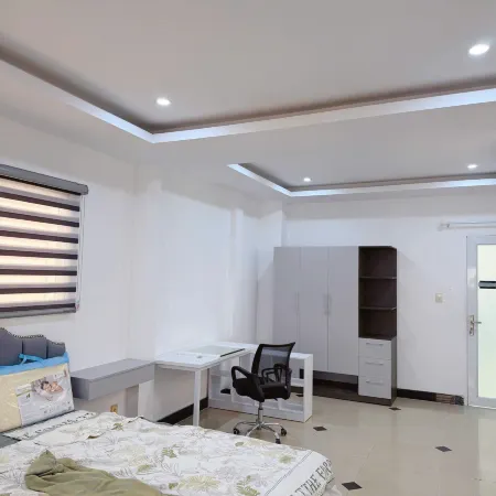 Mini House 365 Holdings Ly Tu Trong
