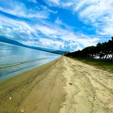 2LDK with Matsubara and the ocean right in front of you. The perfect loc