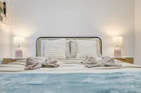 Near Strip •Beautiful 6BR8 Beds•New Furniture - Villas