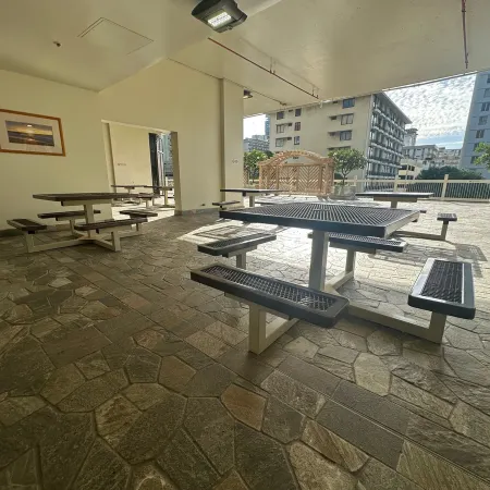 Waikiki Condo 1BR AC & Full Kitchen 23rd FL