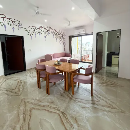 The Wisteria House - A 3BHK Suite in the city centre