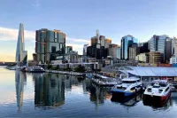 Private & airy flat in the heart of Sydney - 4-Star
