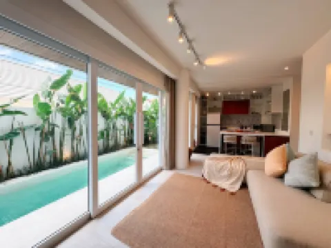 The Cruise Berawa by CPM Bali