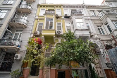 New Life Taksim Hotel 希什利住宿飯店
