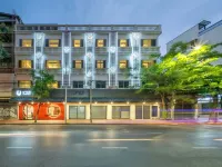 U TOR Yaowarat - Bangkok Chinatown Hoteles cerca de Templo Wat Traimit