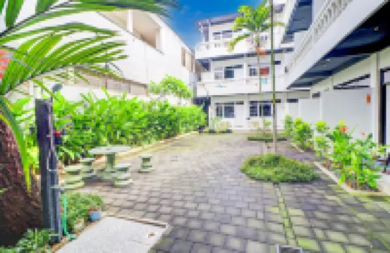 Collection O at Jalan Padma near Legian Beach バリ島のホテル