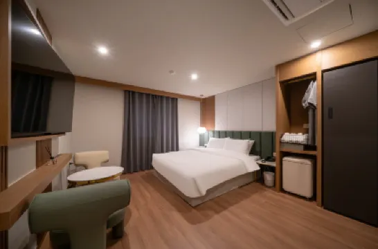 Grandis Hotel Munhyeon Hoteles cerca de Busan Citizens Hall