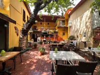 Tarihi Sari konak Hotels near Lara Beach