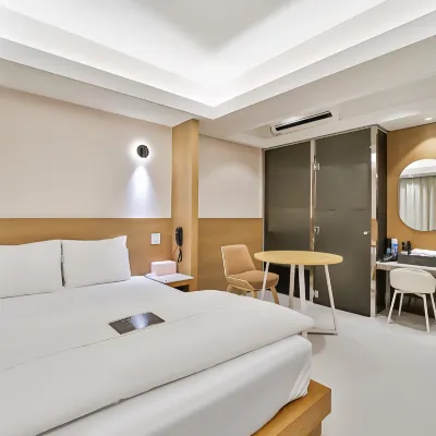 9avenue hotel テグアーボレータム周辺のホテル