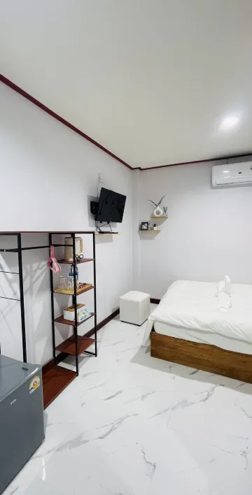 เอชั้นล่าง