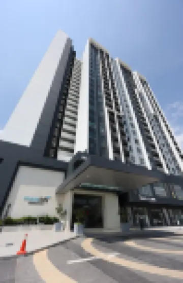 Maya Residence Fei Hong Spacious Family Stay Hotels near Cove Aerobar @ Discovery Park