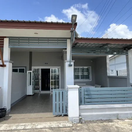 Sirisichon House
