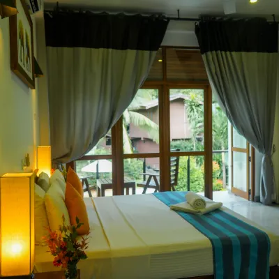 Hotel Athgira Hotels near Elephant Transit Home