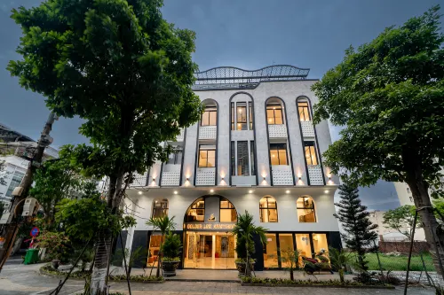 Golden Line Apartment Danang - Condos