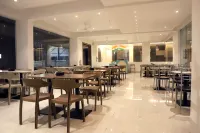 Hotel Ellora Pride - Parkplatz