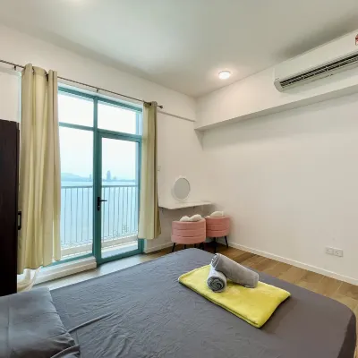 Bay suites 180° sea view 2BR 2BTH apartment for 6 people with 3 beds โรงแรมใกล้สวนน้ำวอเตอร์เวิลด์