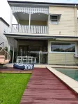 East Brisbane Federation-Style Light-Filled Pool Villa - Villas