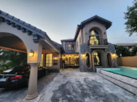 Tuscany Private Pool Villa-Bangsaen