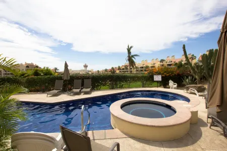 2BD Condo in La Costa Phase 2!