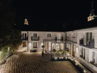 弗拉納爾酒店 鄰近澤蒙的酒店