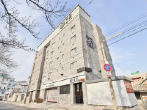 February, Riverside Gyeongsan Hotels in Gyeongsan-si