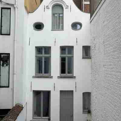 DePearl Achtrhuis Hotel Exterior