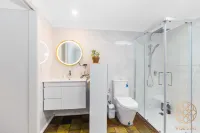 Carlingford sweet studio with WiFi& Parking