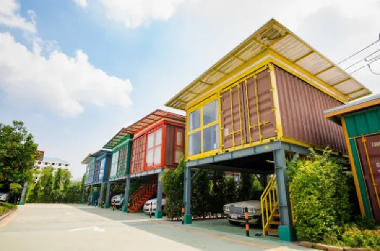 Doth Hotel Ayutthaya Hotels near Wat Sakae