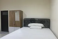 Hotel O Kost Reski 2 Near Tugu Perbatasan Takalar - Gowa