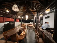 Little White Pavilion Hotel in zona Porto di Sampalan