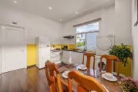 Cam On Beach 4-Bedroom Villa - Private Pool - Free Airport Pickup - Villas