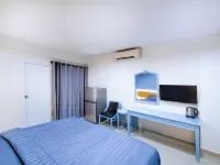 Chateau Hotel & Apartments - 3-Star