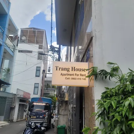 Trang House Отели рядом с достопримечательностью «Парк Dam Sen»