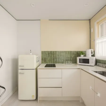 Gwangalli 10min | Free Parking | Queen 1 + Super Single 2 | Quiet Stay | Free Luggage Storage | 1F
