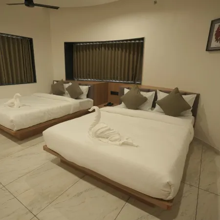 Cloud9 Club Resort (A Unit of Dawon Hospitality) Hoteles en Distrito de Junagadh