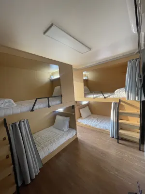 K Wave Guesthouse Only Female in Hongdae 1 - Servicios de Traslado