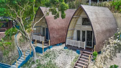 Lumbung Loft Villa w/ Balcony & Seaview in El Nido