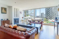 Lux Docklands District 3-level TH *FreeParking